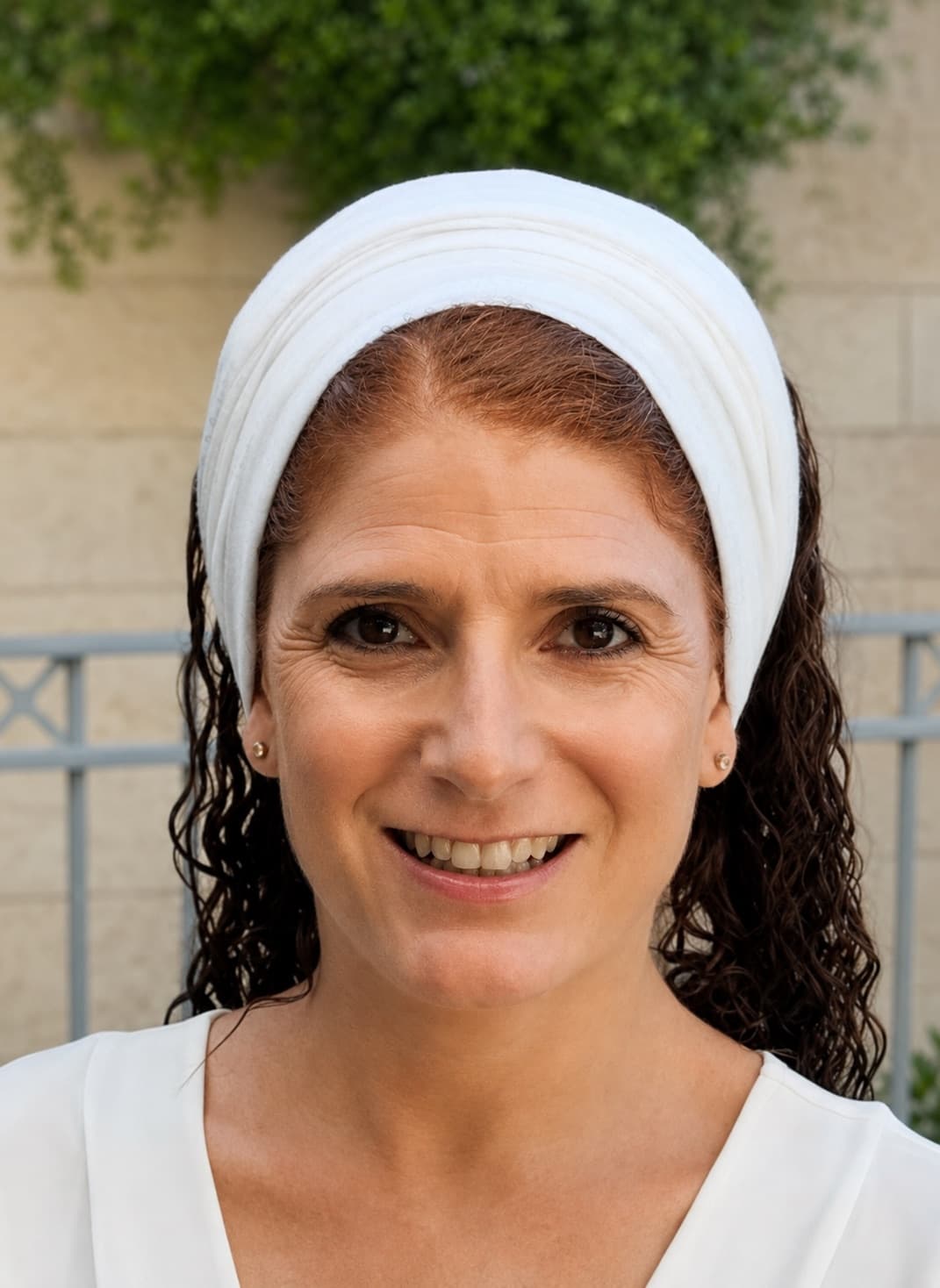 Mandy Keshet, audiologist